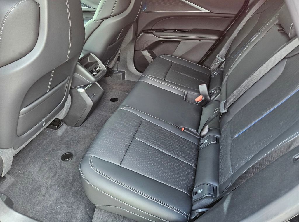 New 2025 Cadillac Lyriq Sport image 16