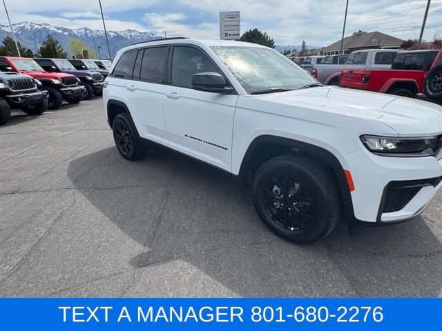 New 2026 Jeep Grand Cherokee Altitude AWD/4WD image 10
