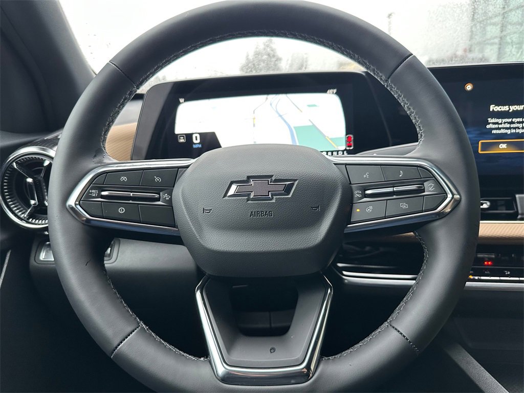 Used 2026 Chevrolet Equinox ACTIV w/ Convenience Package III image 23