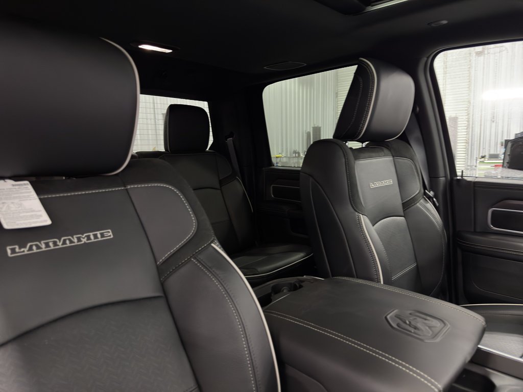 New 2025 RAM 2500 Laramie w/ Sport Appearance Package AWD/4WD image 17