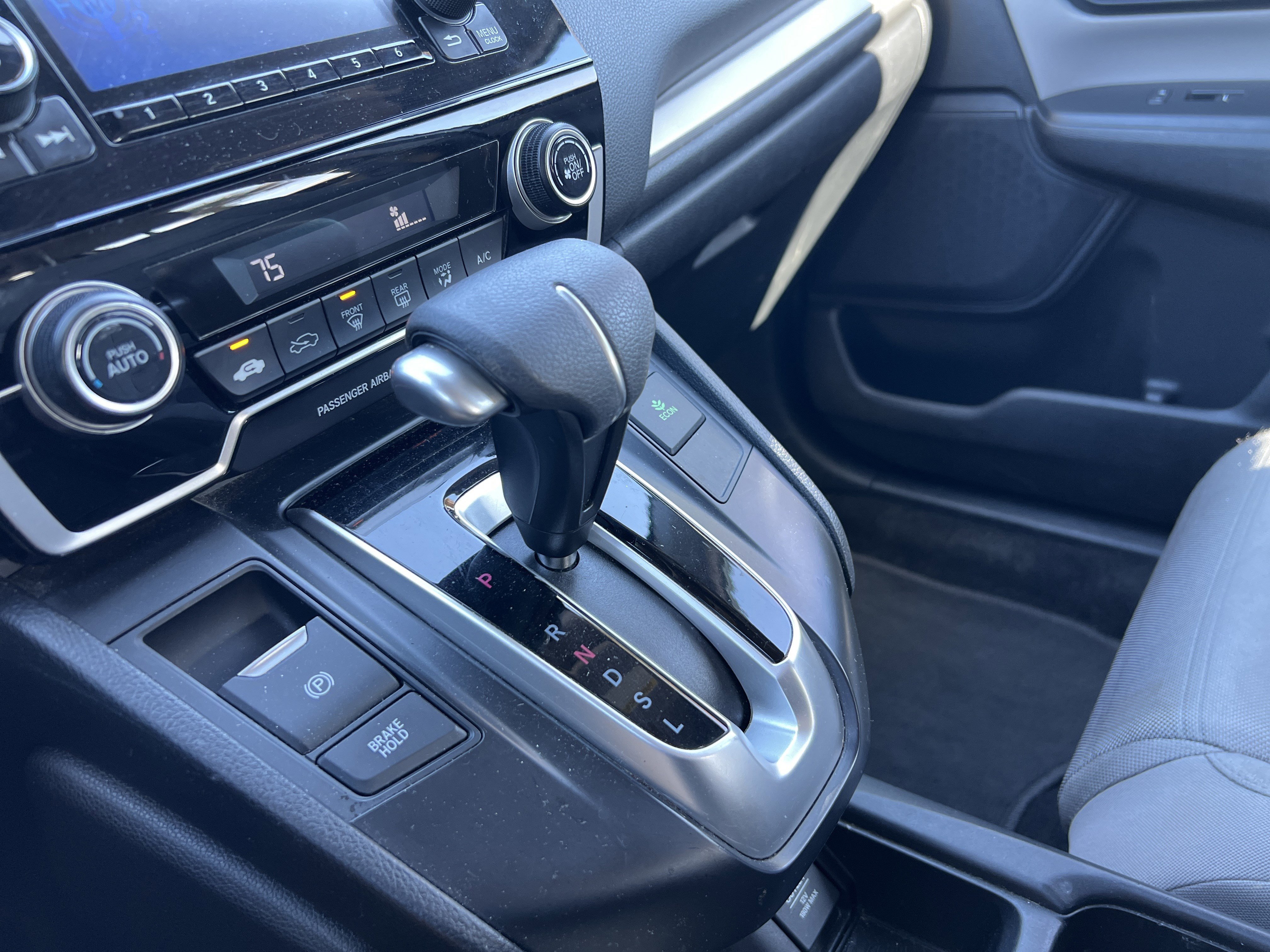 Used 2017 Honda CR-V LX image 25