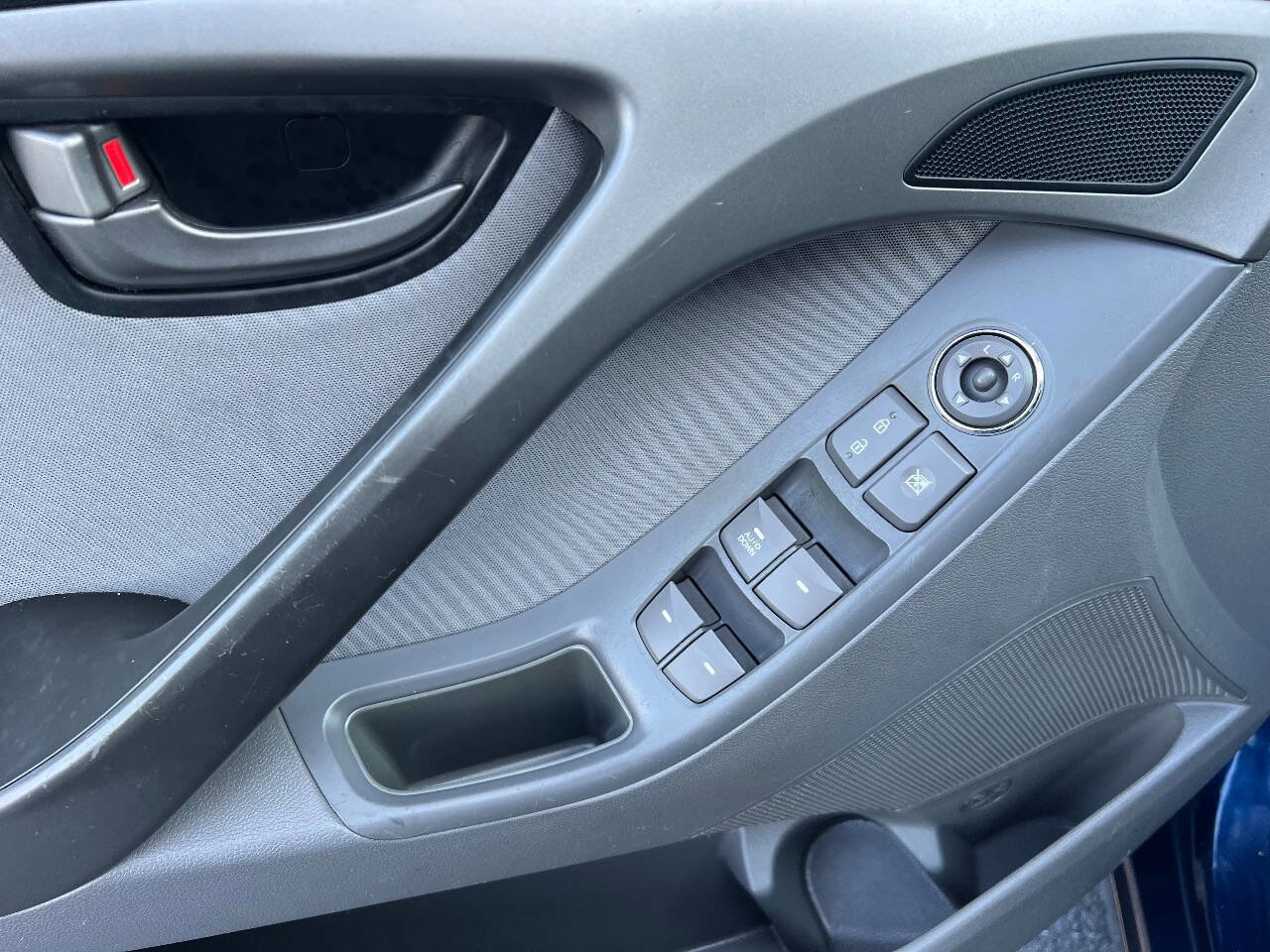 Used 2013 Hyundai Elantra GLS w/ Preferred Pkg image 11