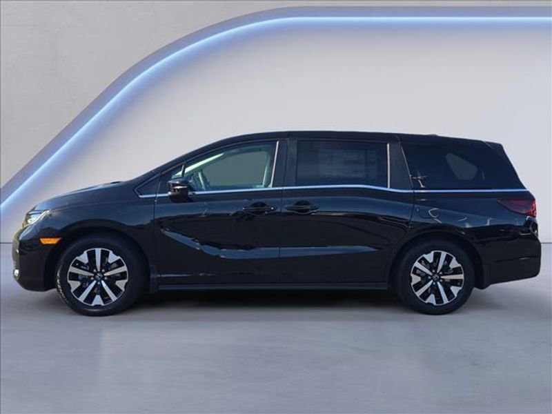New 2026 Honda Odyssey EX-L image 3