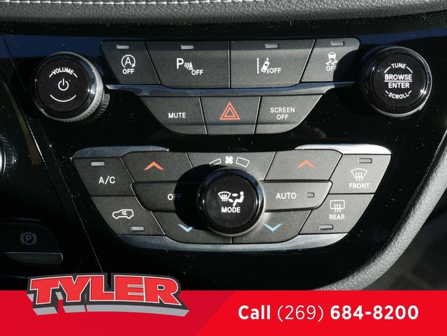 New 2026 Chrysler Pacifica Select FWD image 31