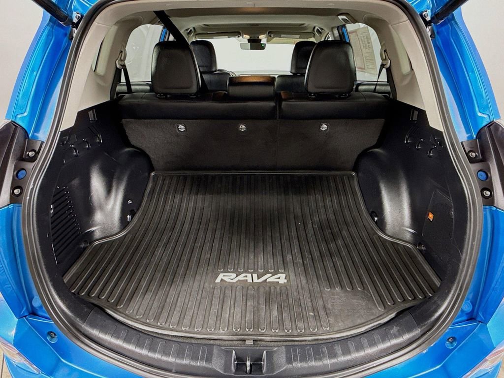 Certified 2018 Toyota RAV4 Limited w/ Advanced Technology Package image 29