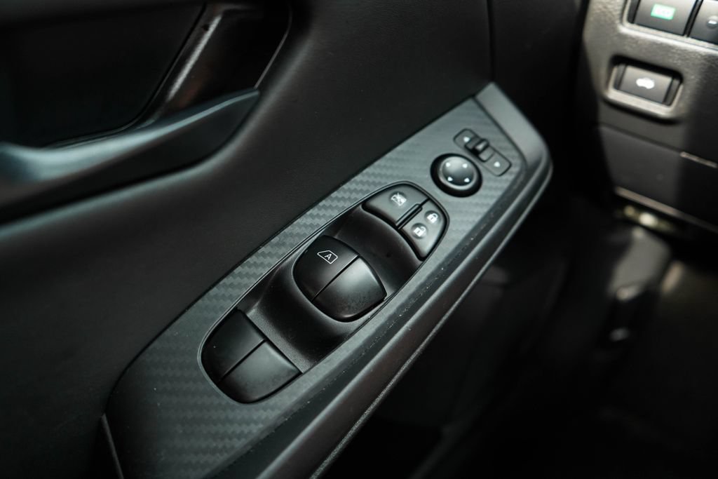 Used 2025 Nissan Sentra S w/ Lighting Package FWD image 29