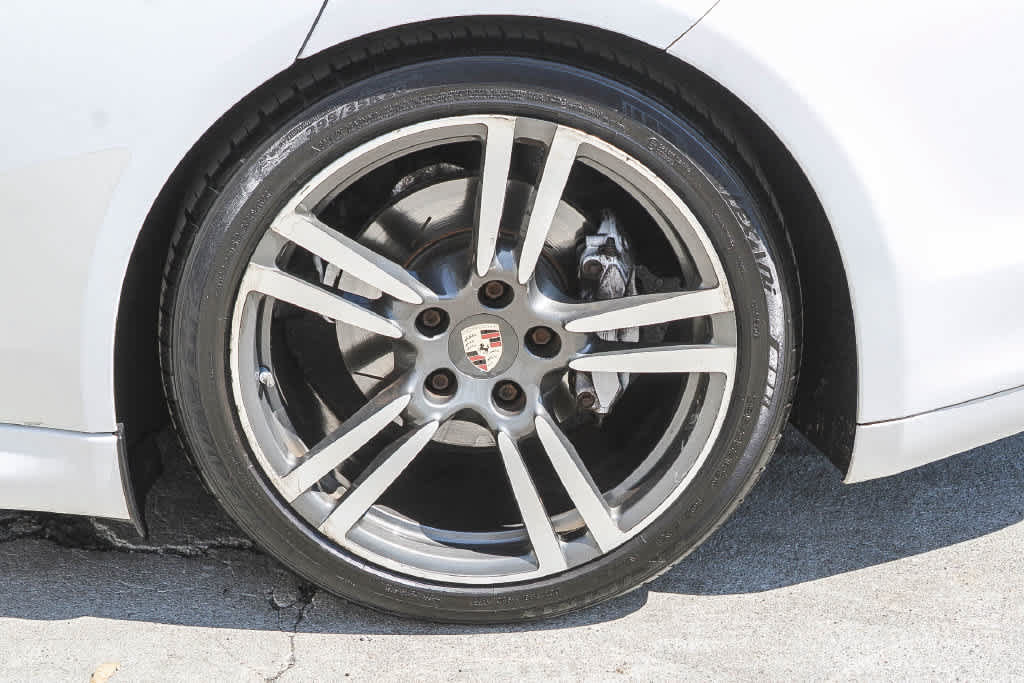 Used 2012 Porsche Panamera RWD image 8