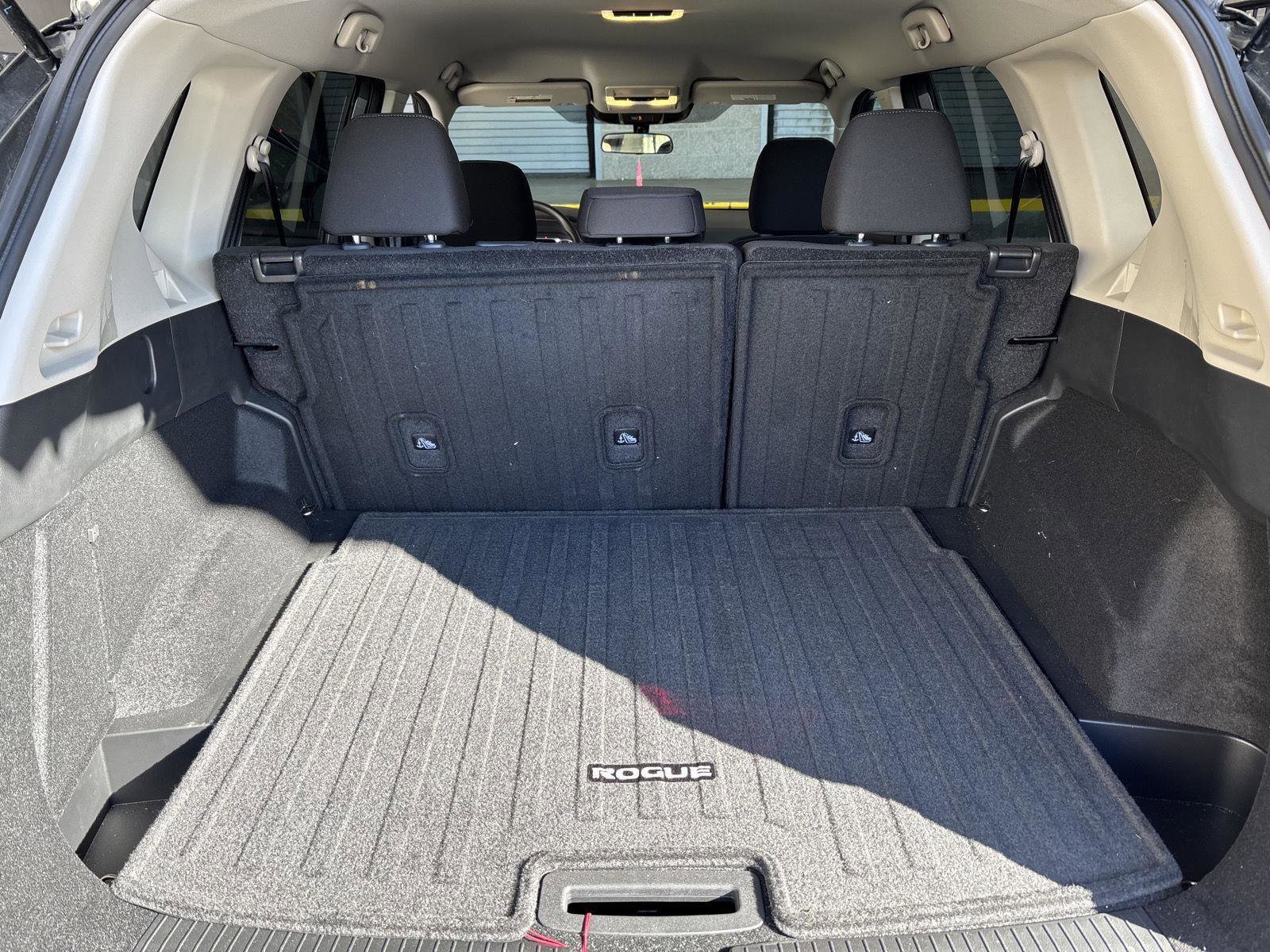 Used 2023 Nissan Rogue S image 21