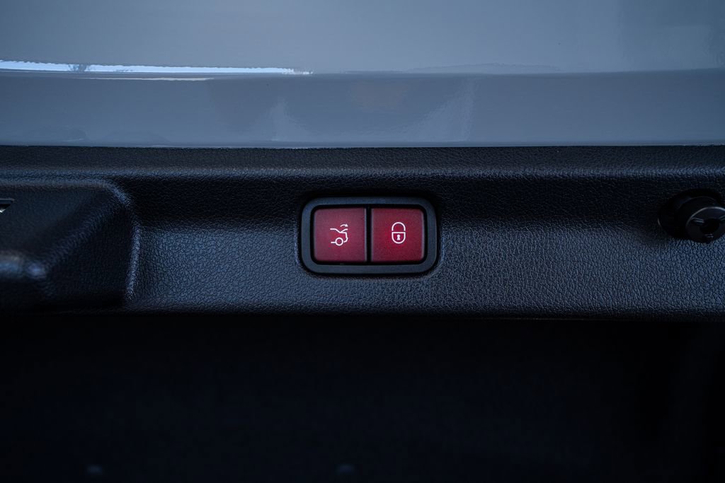 Used 2023 Mercedes-Benz EQE 500 4MATIC Sedan image 57