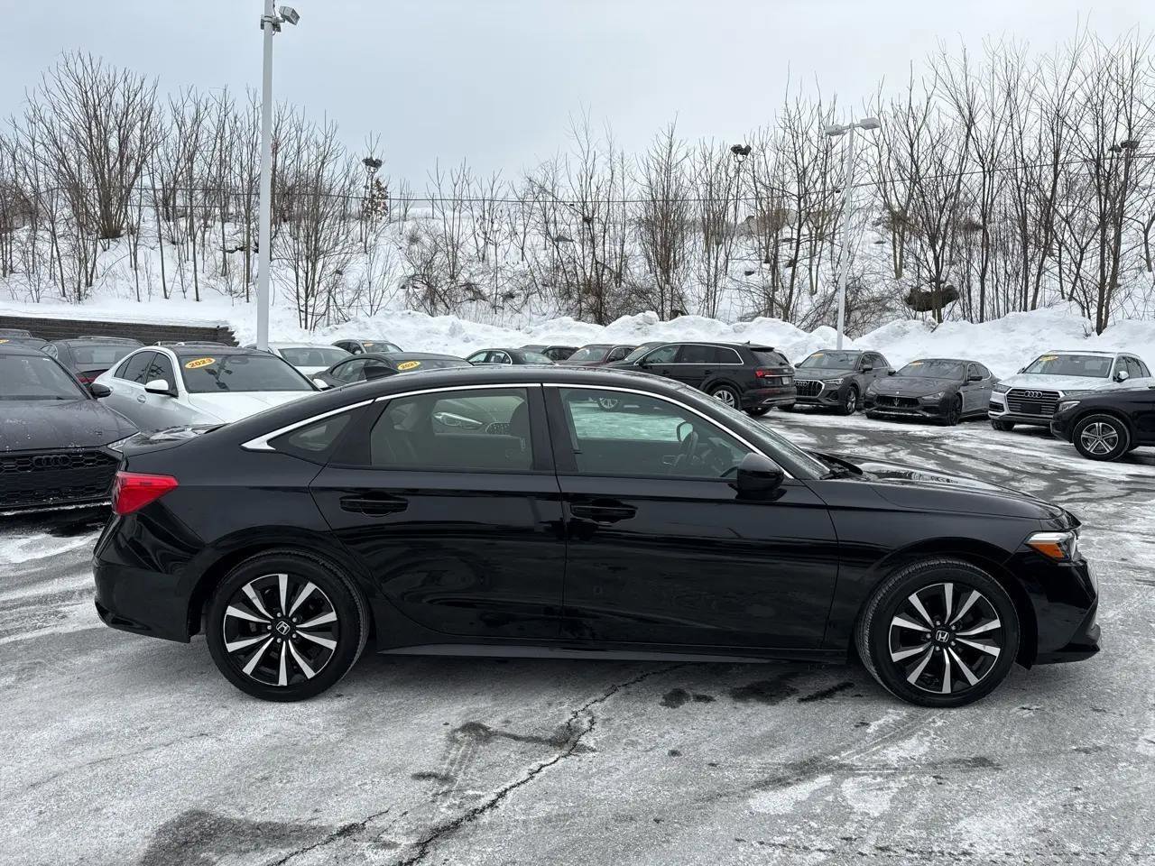 Used 2022 Honda Civic EX image 11