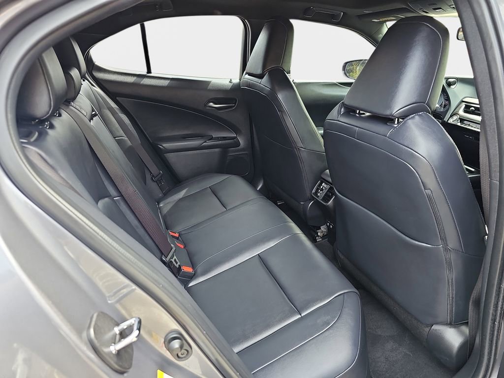 Used 2019 Lexus UX 200 FWD image 14