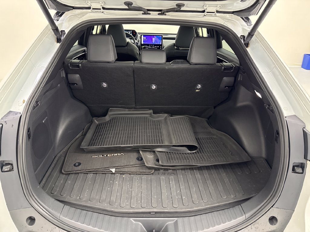Used 2023 Subaru Solterra AWD image 30