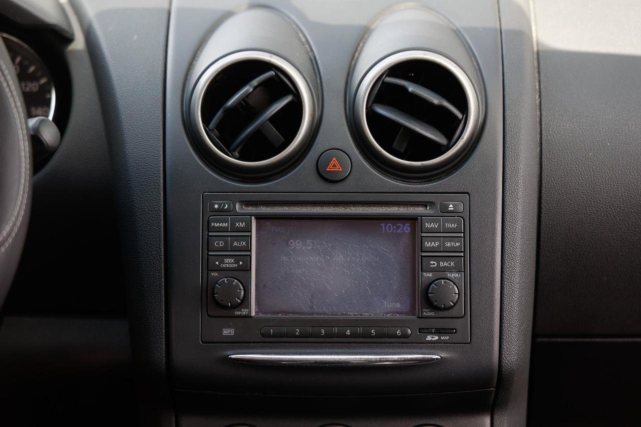 Used 2011 Nissan Rogue SV w/ SL Pkg image 32