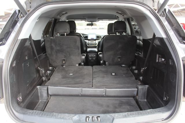 Used 2020 Ford Explorer XLT w/ Equipment Group 202A RWD image 6