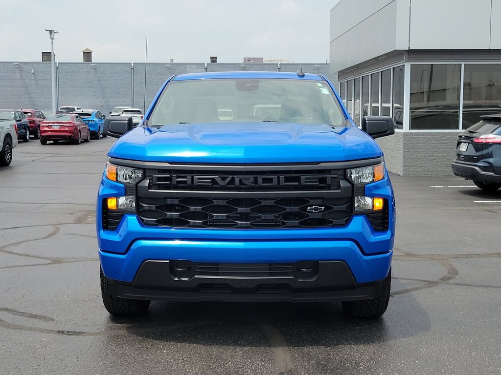 Used 2025 Chevrolet Silverado 1500 Custom w/ Turbomax Blackout Package AWD/4WD image 2