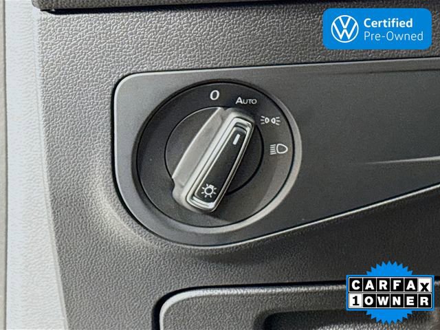 Certified 2024 Volkswagen Tiguan SE image 10