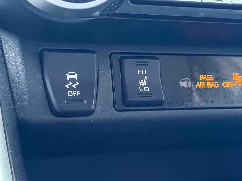 Used 2023 Toyota RAV4 XLE w/ Convenience Package AWD/4WD image 30