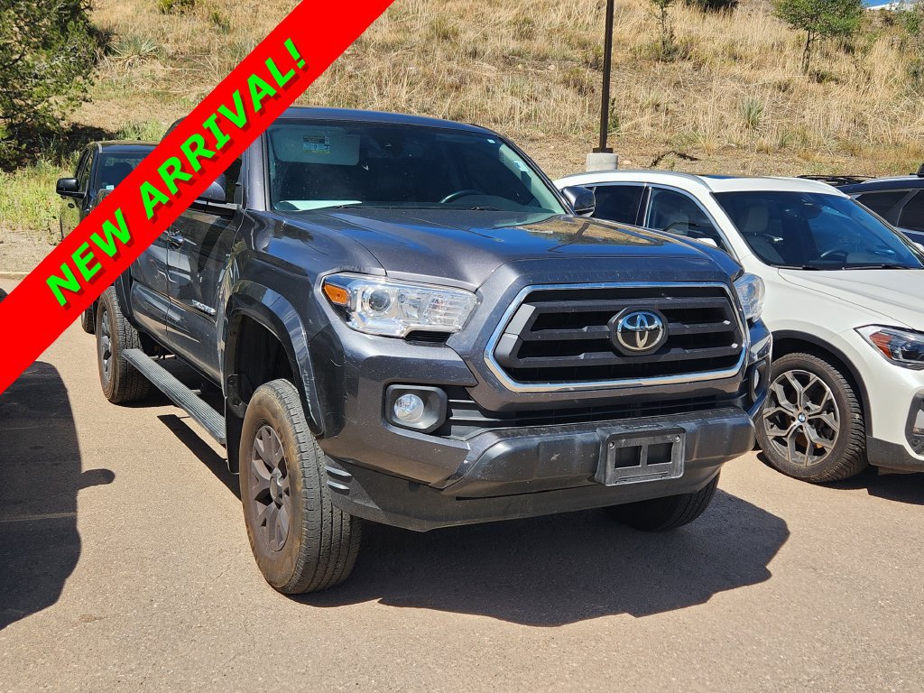 Used 2022 Toyota Tacoma SR5 AWD/4WD image 3