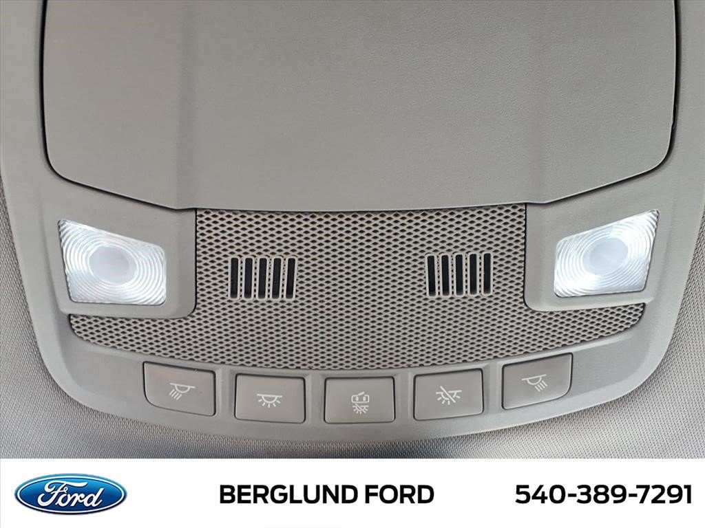 Used 2019 Ford F550 2WD Regular Cab Super Duty image 27