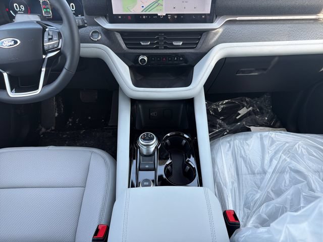 New 2026 Ford Explorer Platinum w/ LUX Leather Package AWD/4WD image 23