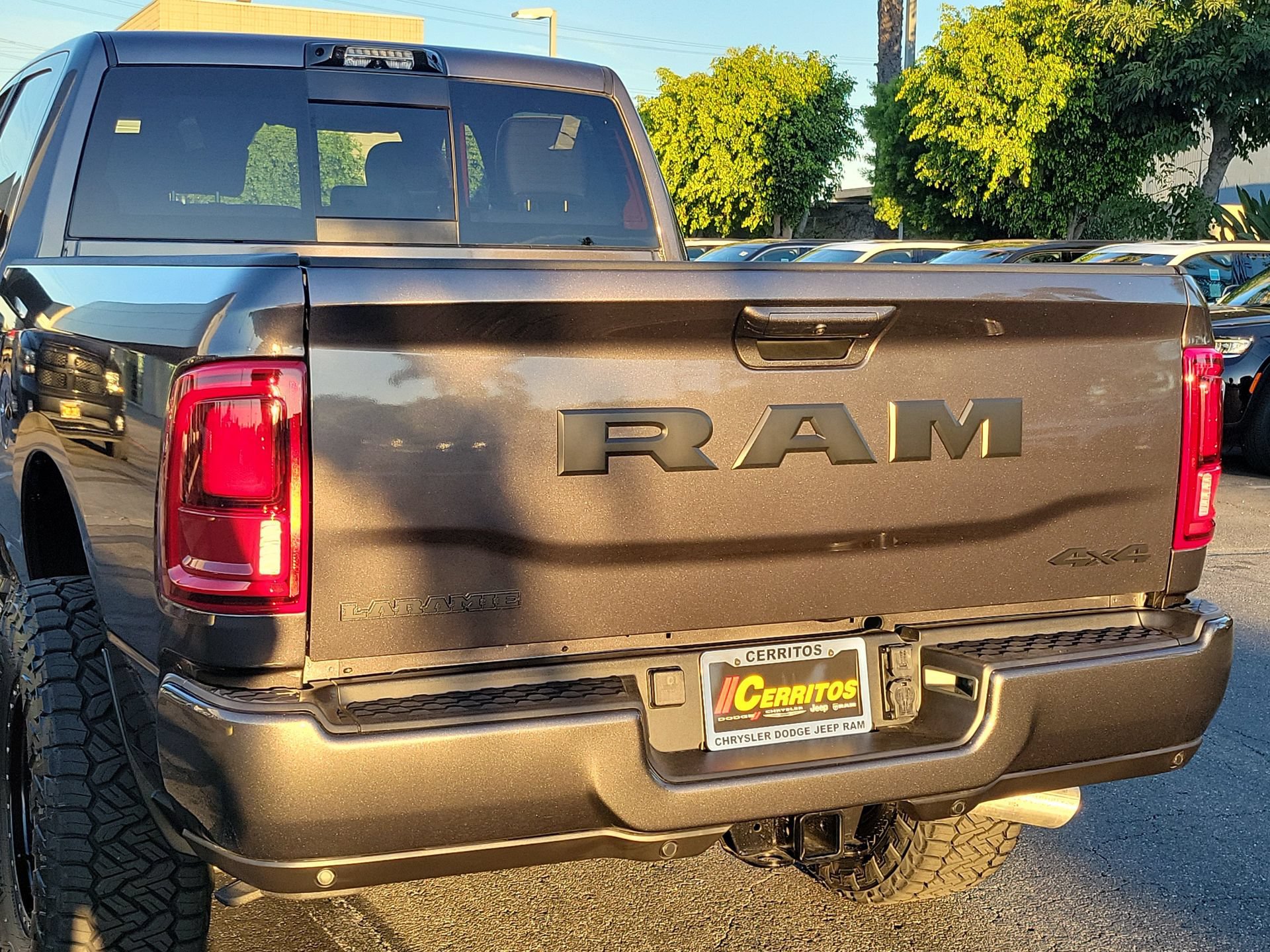 New 2026 RAM 2500 Laramie AWD/4WD image 16