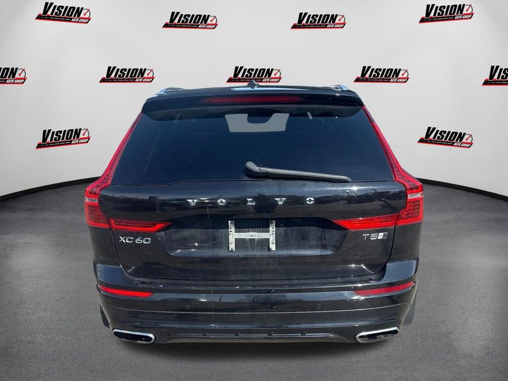 Used 2018 Volvo XC60 T5 R-Design w/ Convenience Package image 6