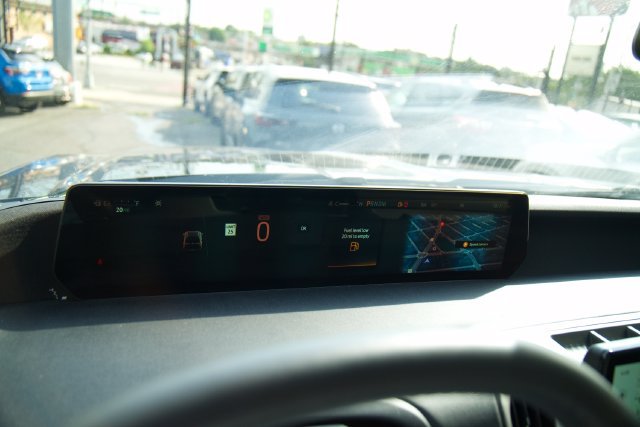 Certified 2025 Ford Expedition Active AWD/4WD image 21