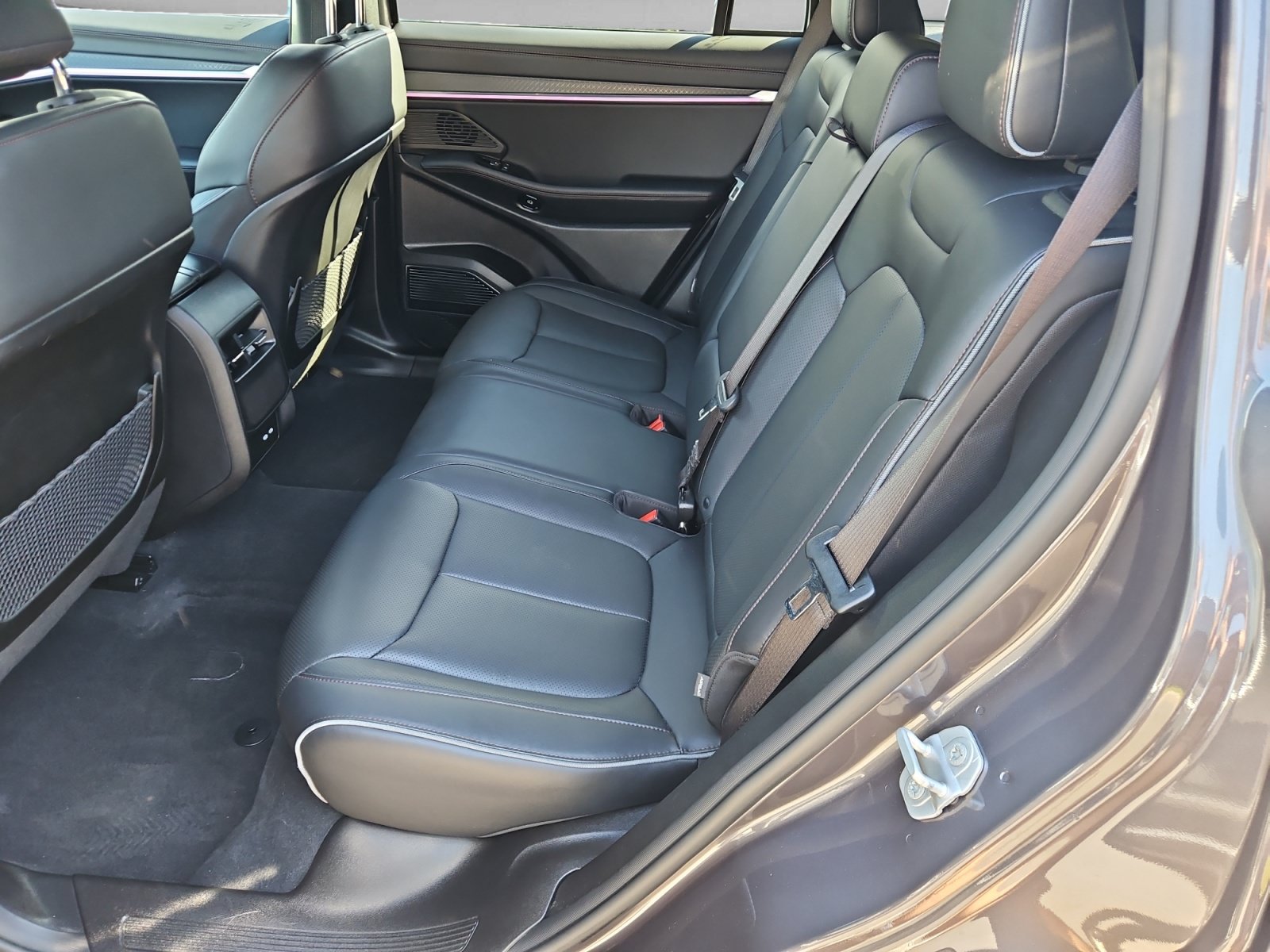 Used 2025 Jeep Wagoneer S Limited AWD/4WD image 14