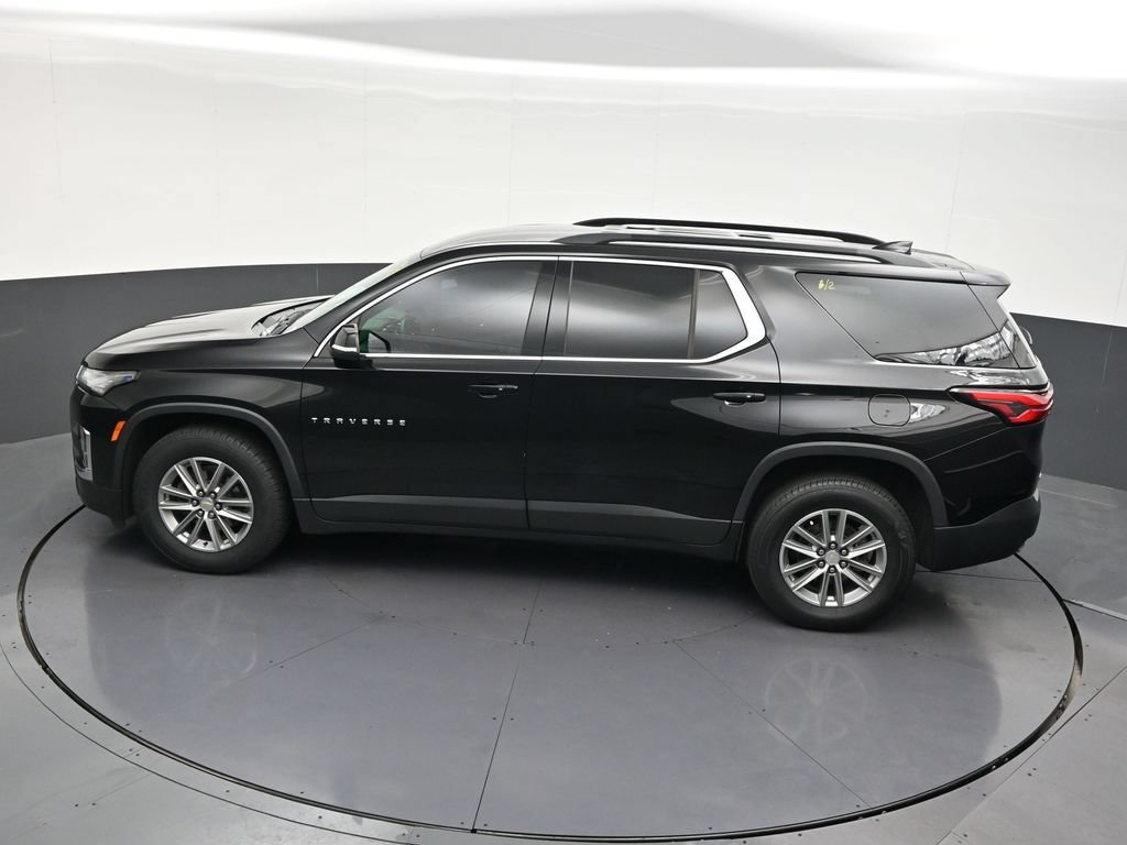 Used 2023 Chevrolet Traverse LT FWD image 15