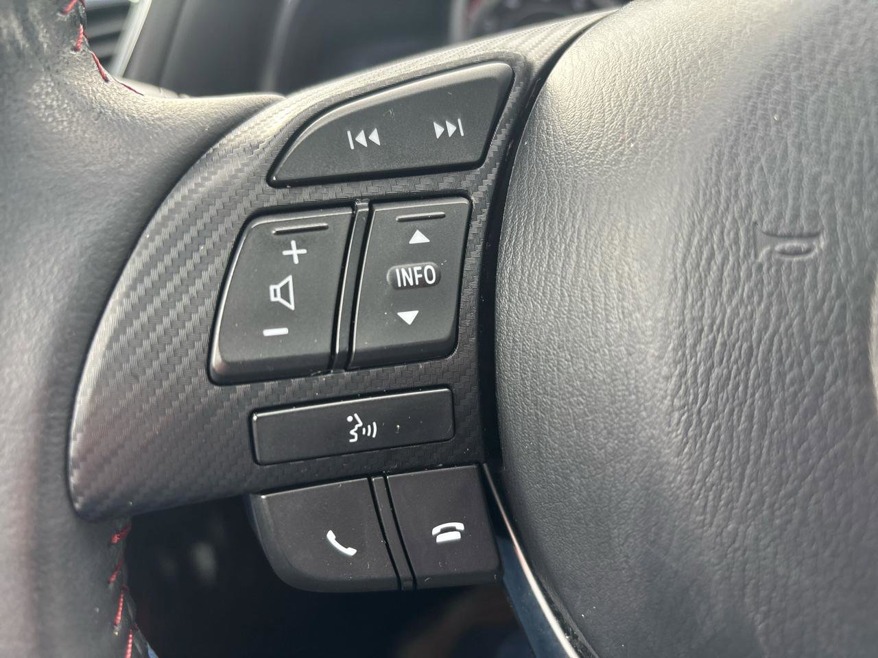 Used 2014 MAZDA MAZDA3 s Grand Touring image 12