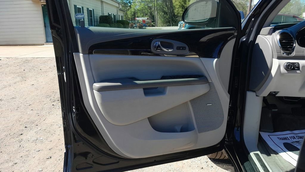 Used 2015 Buick Enclave Premium image 15