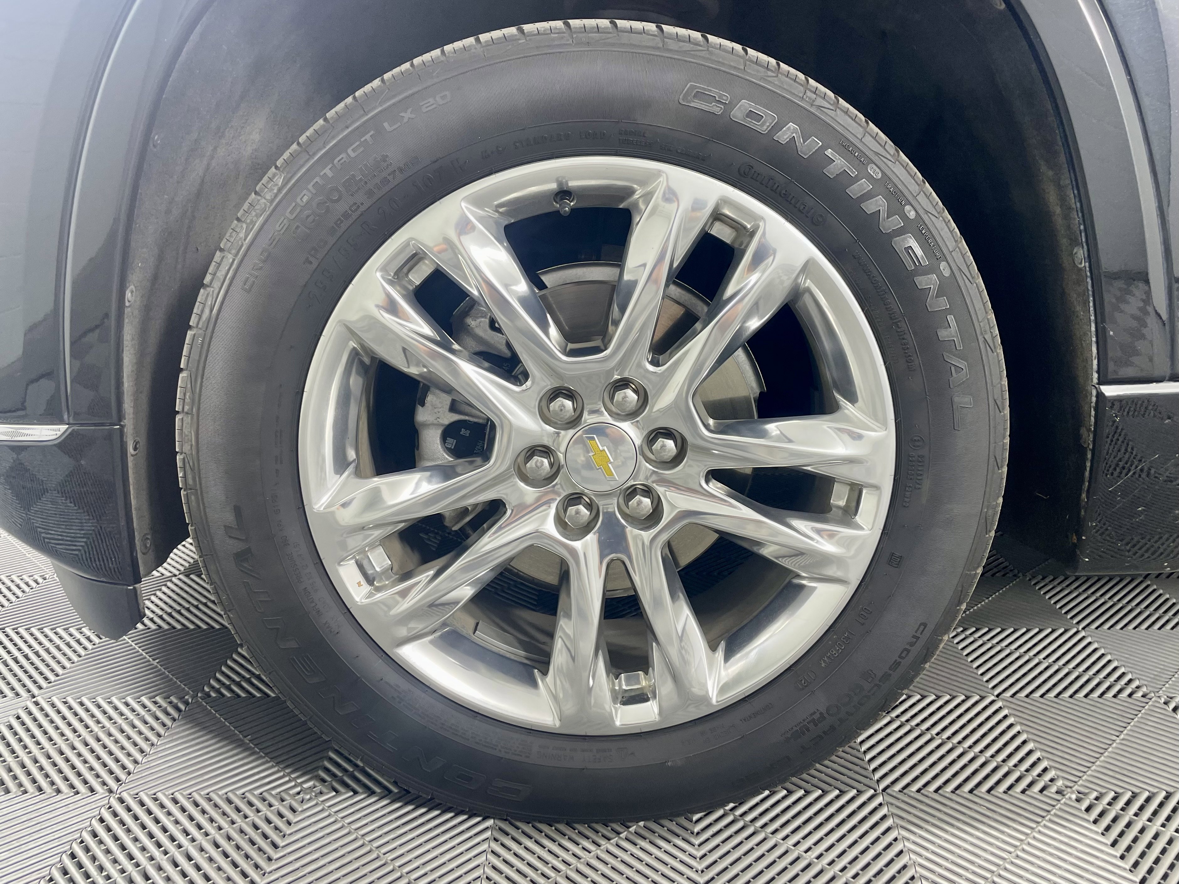 Used 2021 Chevrolet Traverse High Country w/ LPO, Floor Liner Package image 9