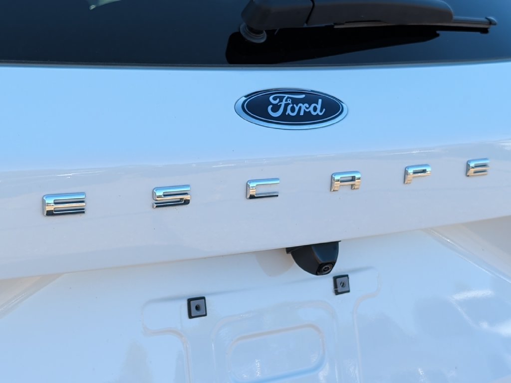 Used 2025 Ford Escape Active AWD/4WD image 41
