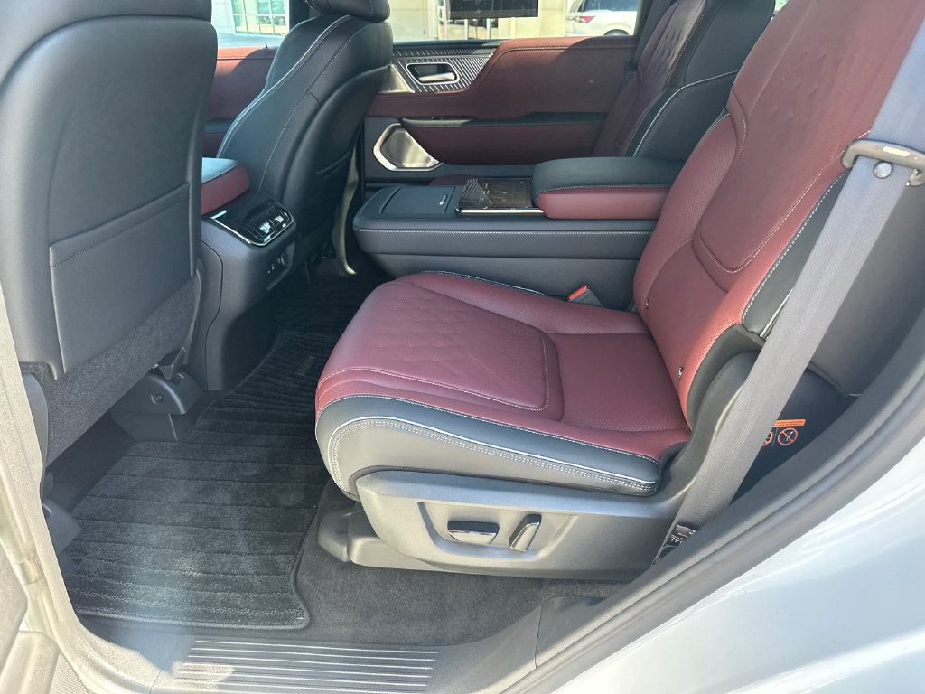 Certified 2026 INFINITI QX80 Autograph w/ Premium Cargo Package AWD/4WD image 17