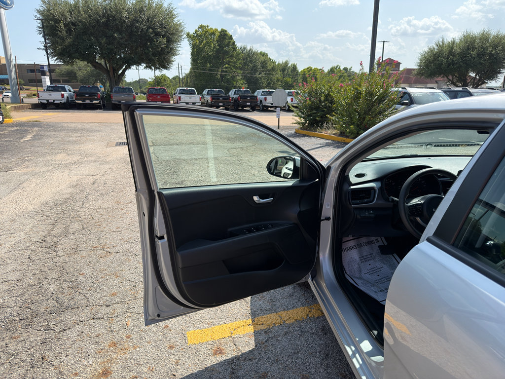 Used 2023 Kia Rio LX FWD image 22