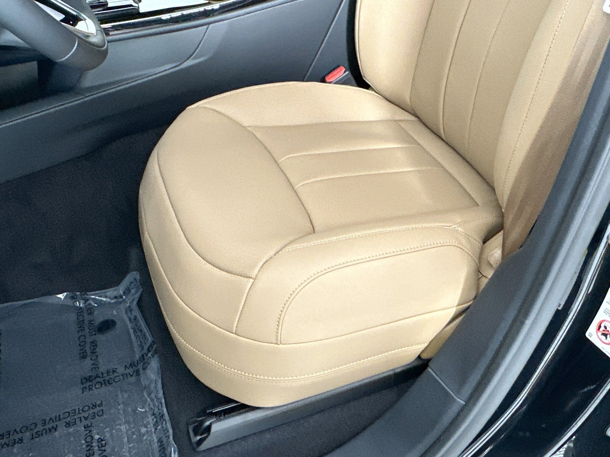 Used 2025 Land Rover Range Rover Sport SE image 16