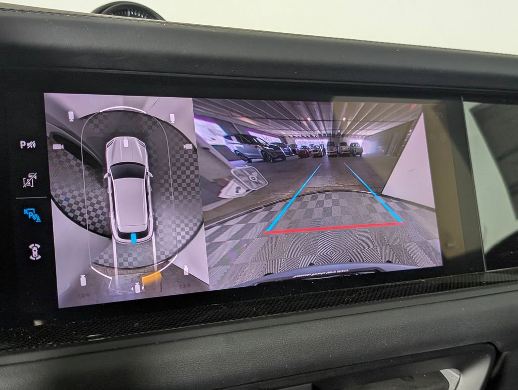 New 2026 Porsche Cayenne GTS image 33