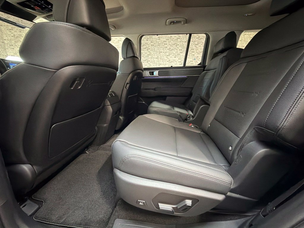 New 2027 Hyundai Santa Fe Limited AWD/4WD image 15