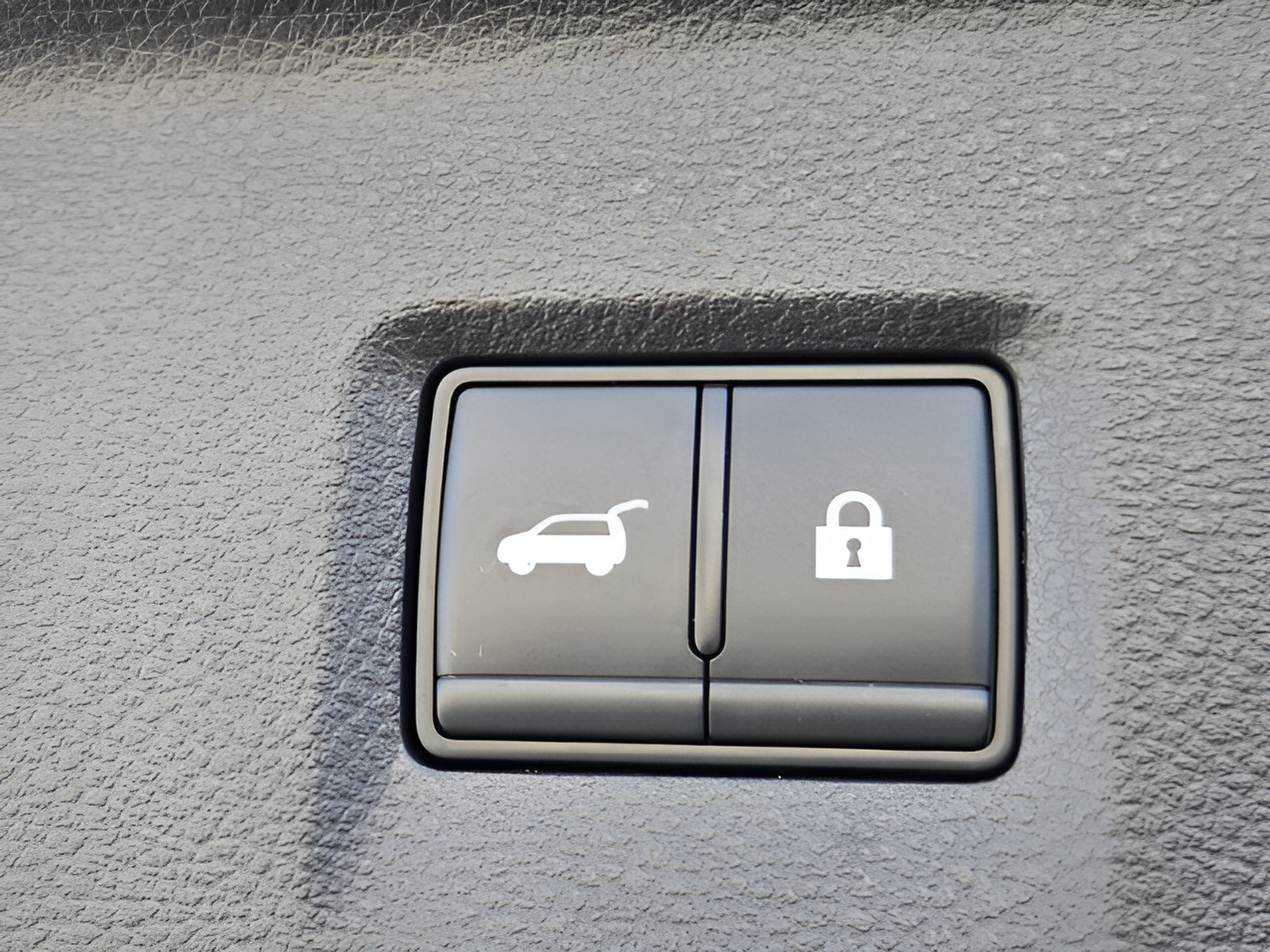 Used 2024 INFINITI QX60 Luxe w/ Performance Audio Package FWD image 29