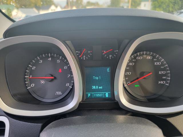 Used 2011 Chevrolet Equinox LT w/ Driver Convenience Package image 22