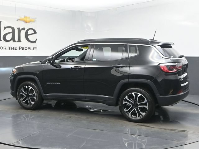 Used 2023 Jeep Compass Limited w/ Sun and Sound Group AWD/4WD image 52