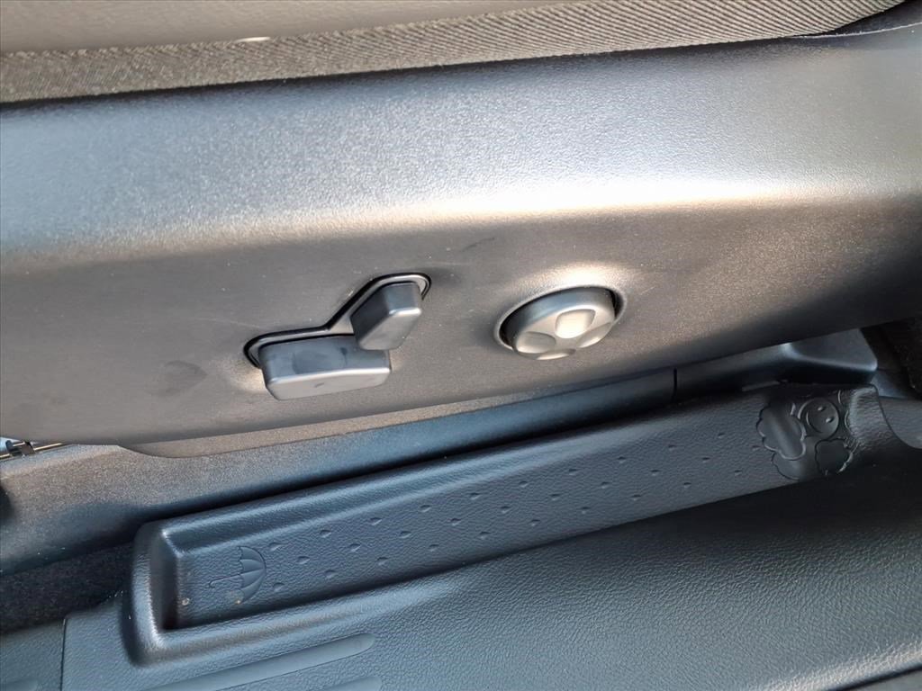 New 2026 Chrysler Pacifica Select image 18