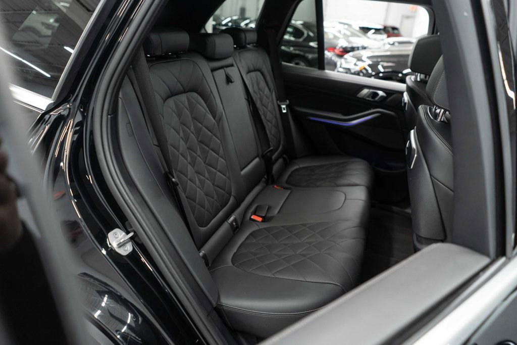 Used 2024 BMW X5 xDrive40i w/ Premium Package image 13