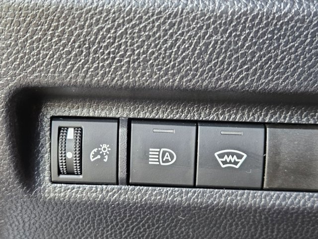 Used 2025 Toyota RAV4 XLE w/ Convenience Package AWD/4WD image 7