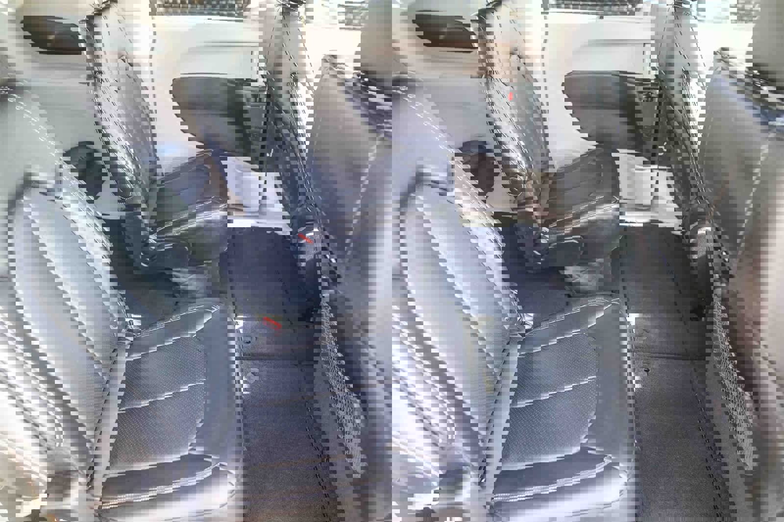 Used 2024 Chrysler Pacifica Touring-L image 16