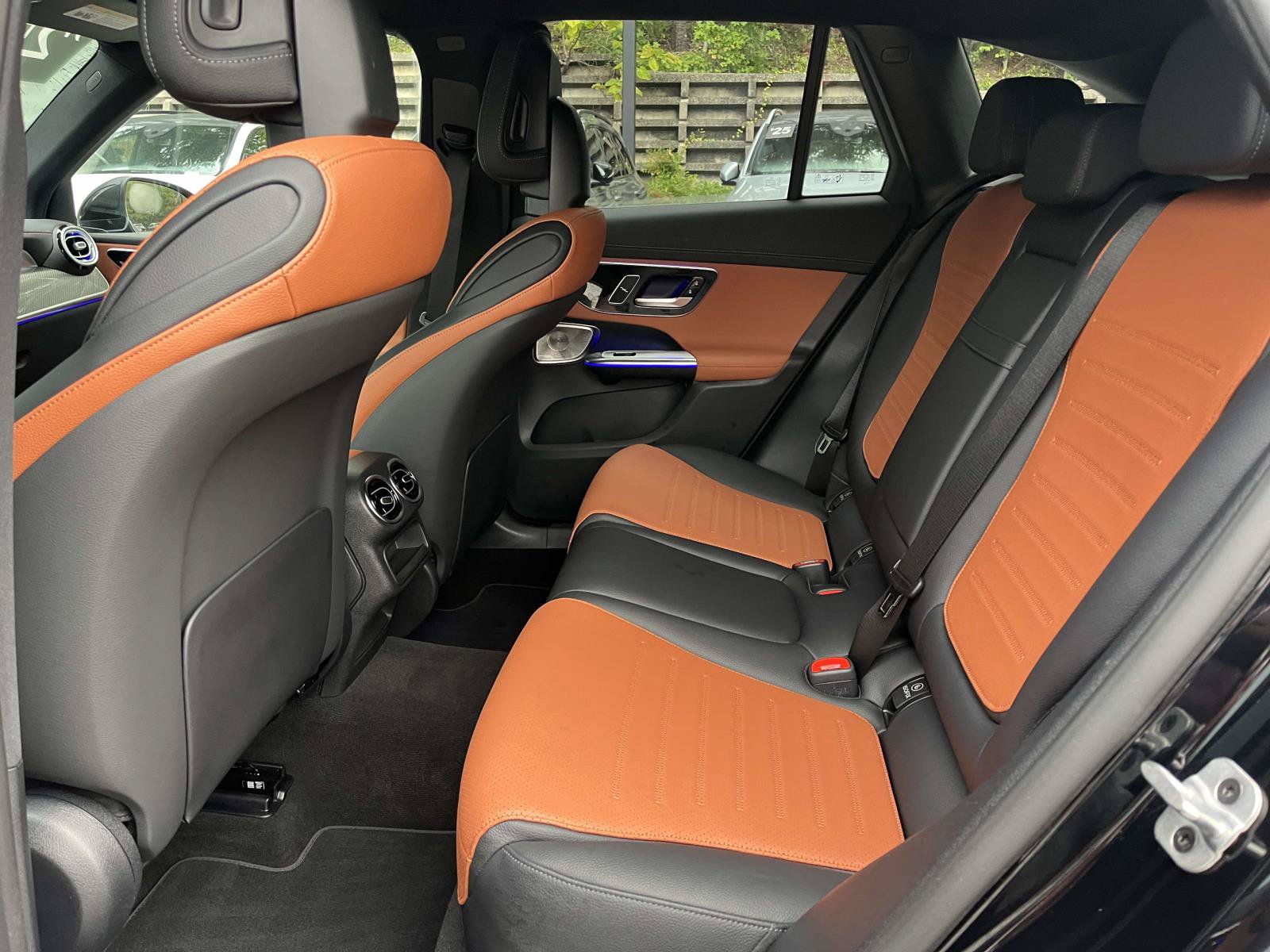 Certified 2025 Mercedes-Benz GLC 300 image 46