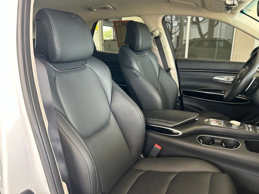 Used 2025 Genesis GV70 2.5T AWD/4WD image 23