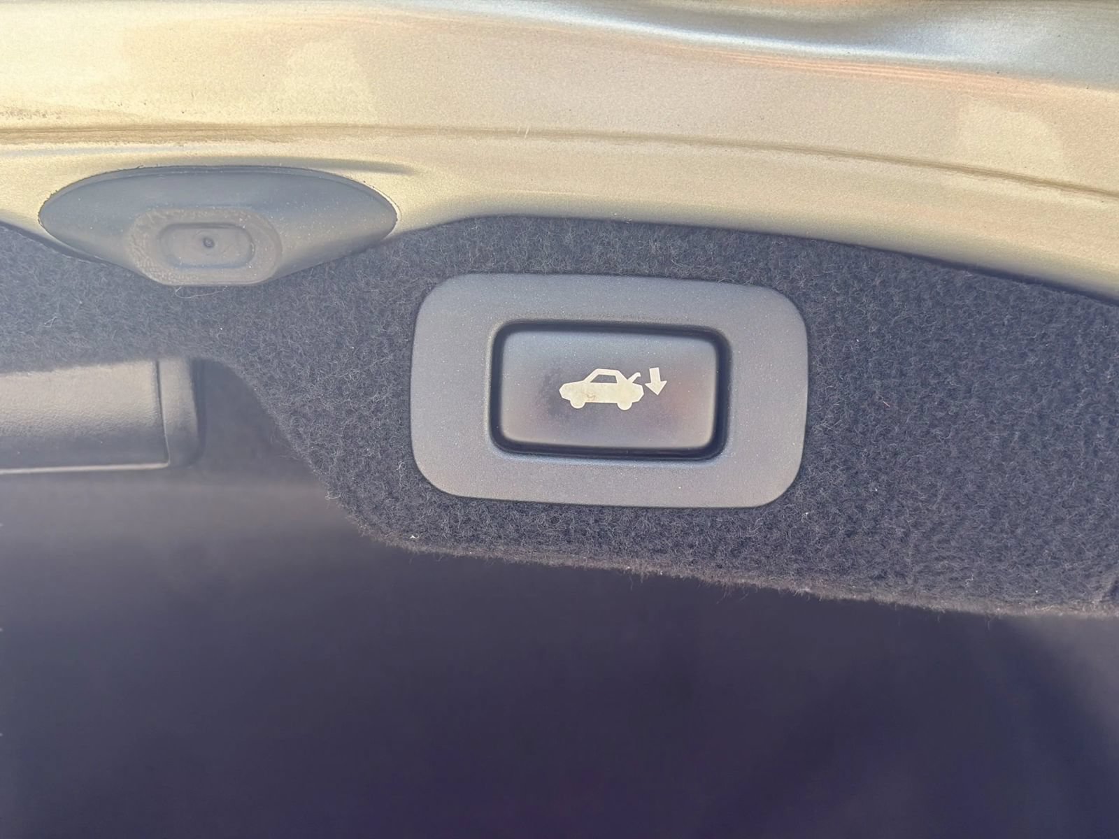 Used 2012 Lexus LS 460 L w/ Luxury Pkg RWD image 24