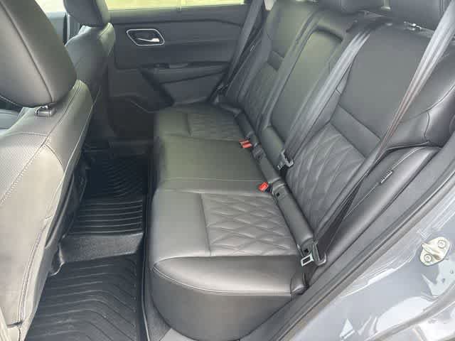 Used 2024 Nissan Rogue Platinum w/ Platinum Premium Package FWD image 17