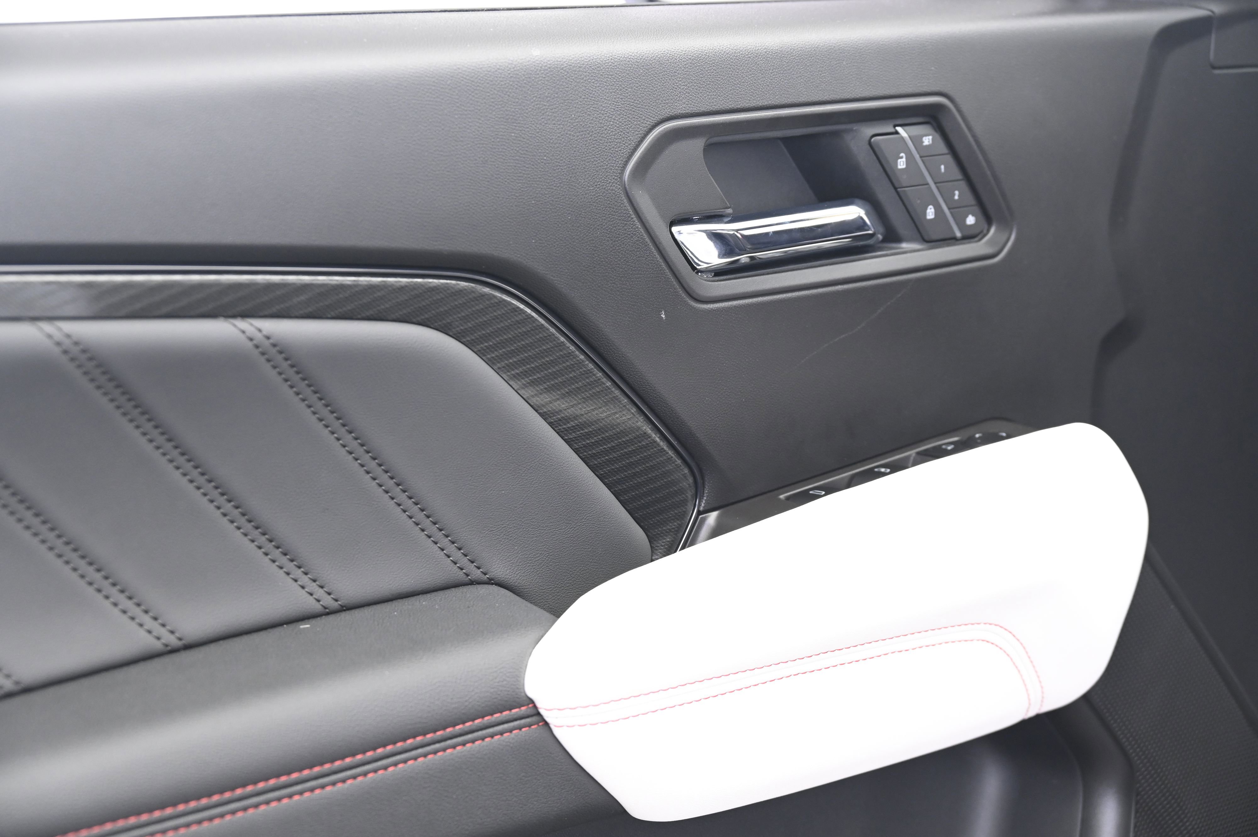 Used 2026 GMC Canyon AT4X image 27